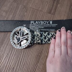 Spinning playboy belt